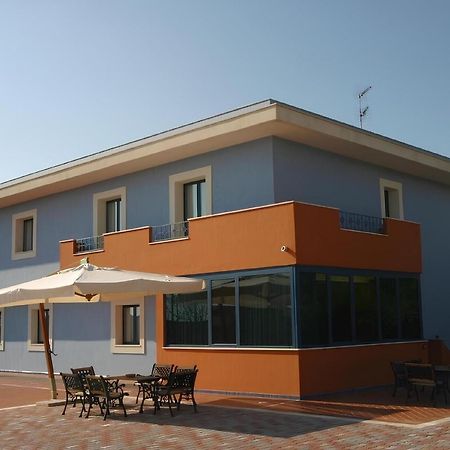 Motel - Hotel Nautico Pozzallo Zewnętrze zdjęcie